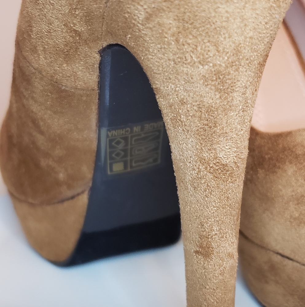 Shoe